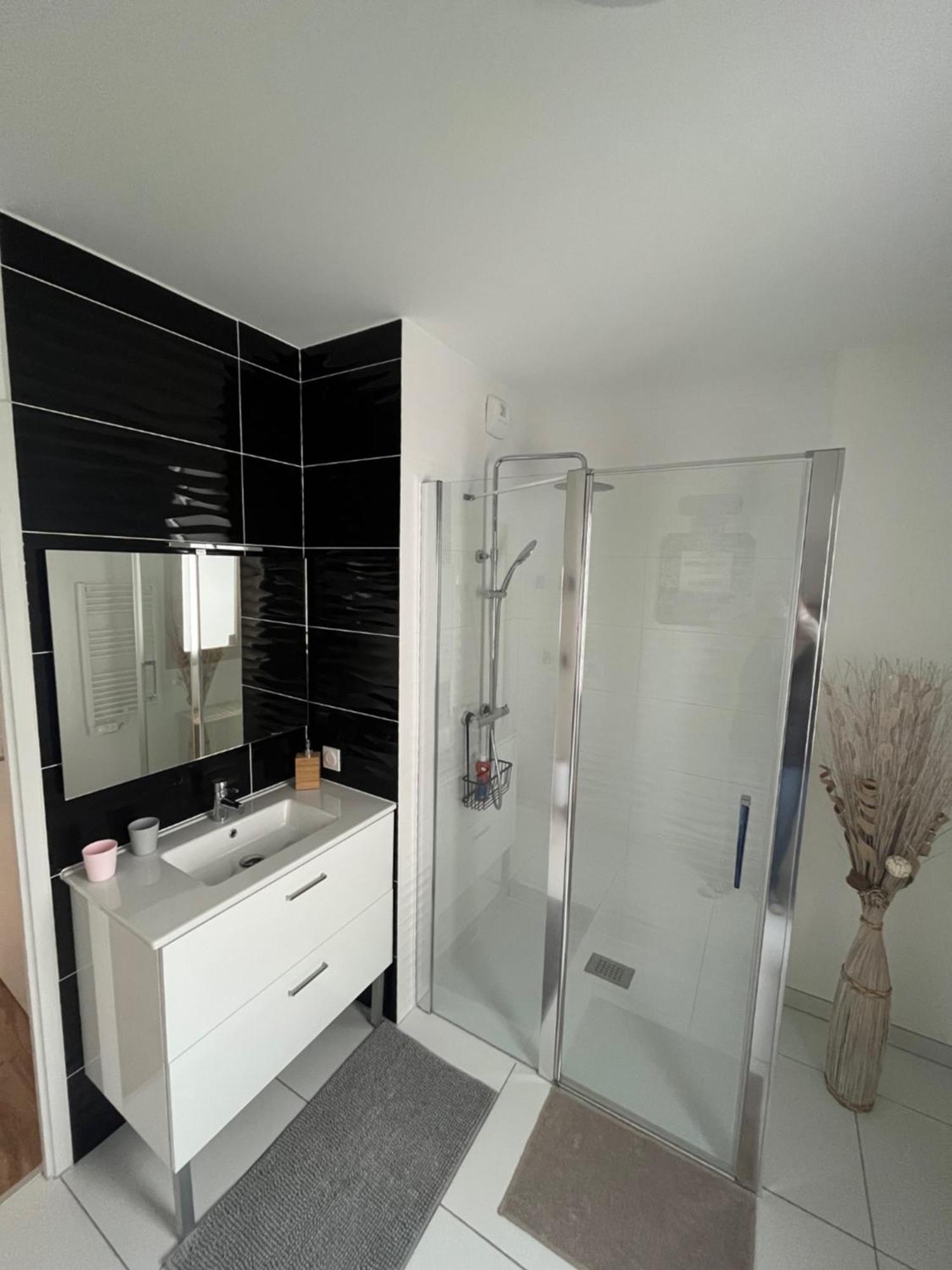 Cosygreen77 Modern Apartment With Garden And Parking Magny-le-Hongre Exteriör bild